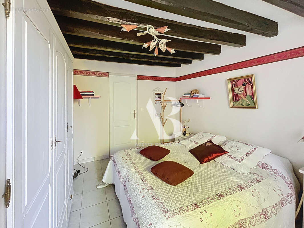 Maison à GRANDPUITS-BAILLY-CARROIS