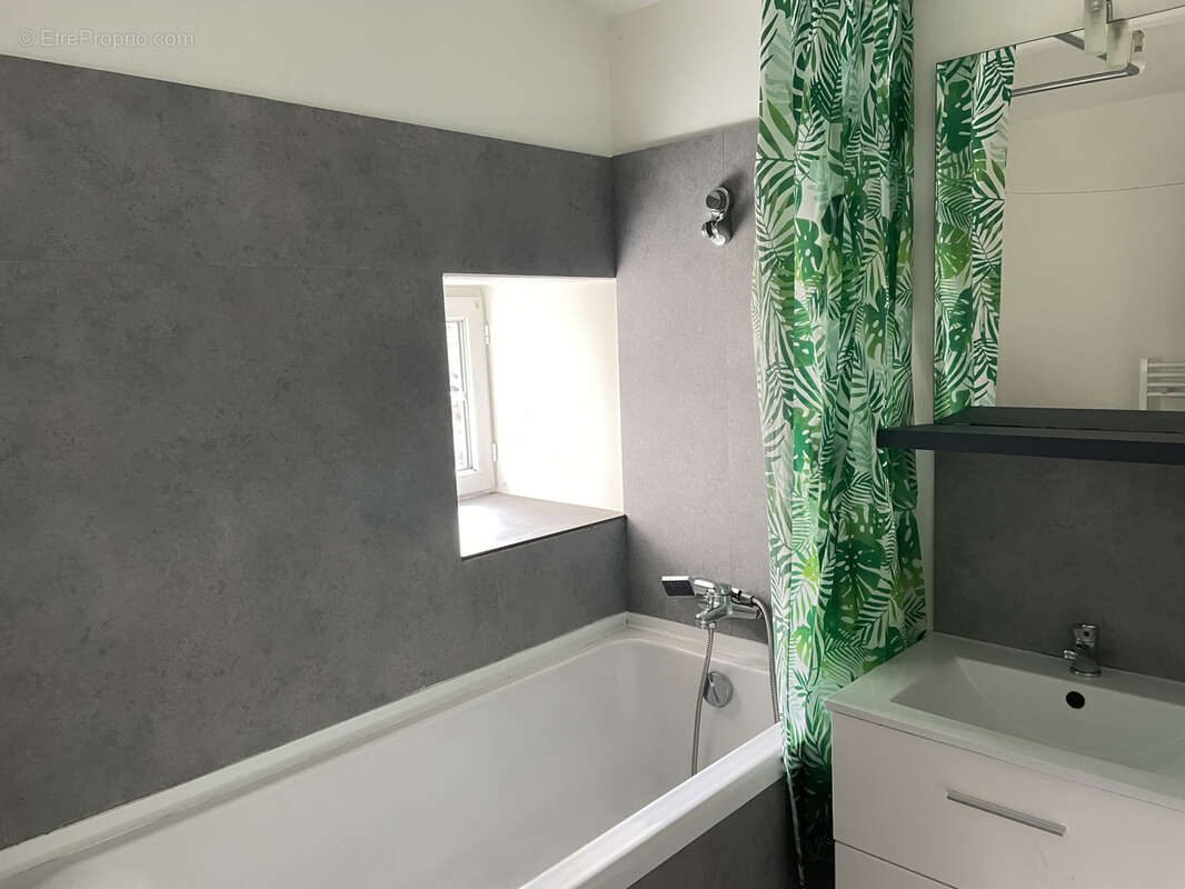 Appartement à PONT-DU-CHATEAU