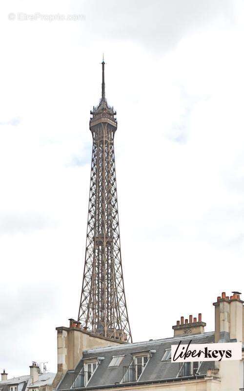 Appartement à PARIS-16E