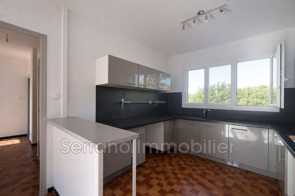 Maison 103 m² à Beaucaire  - photo 8