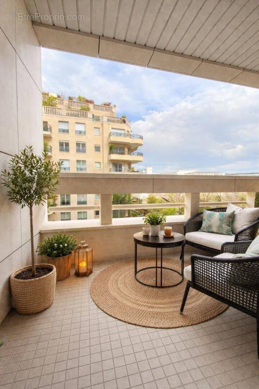 Appartement à LEVALLOIS-PERRET