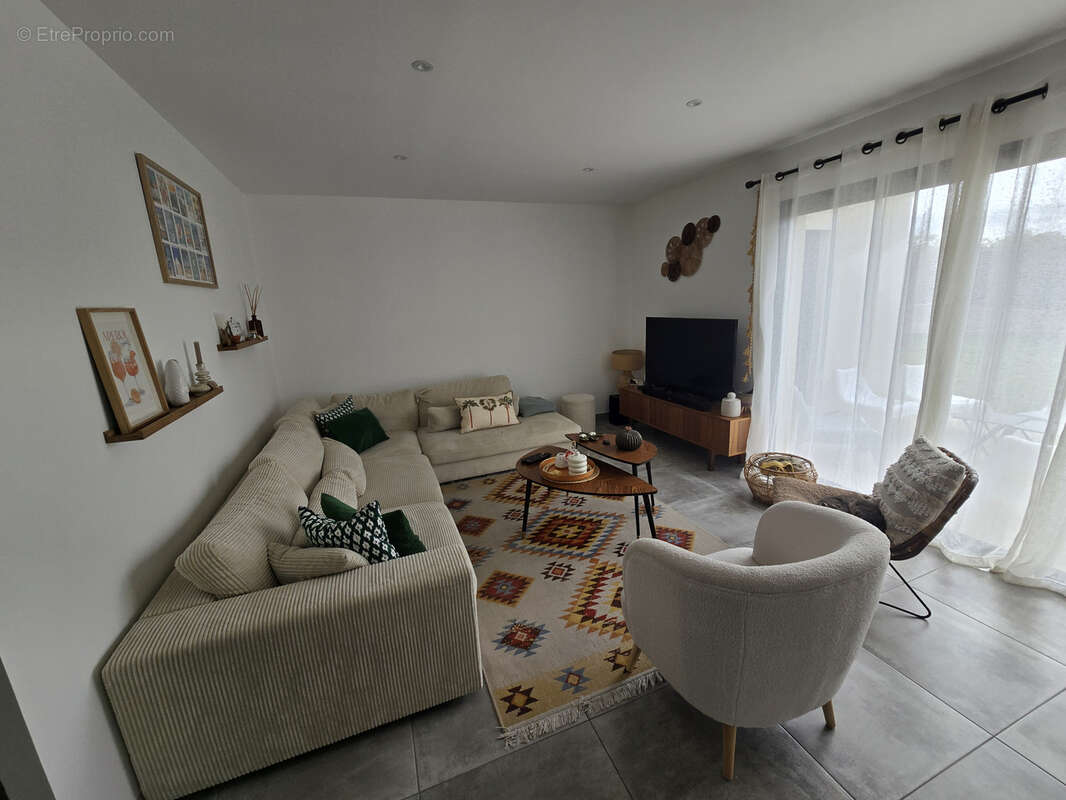 Maison à MOURS-SAINT-EUSEBE