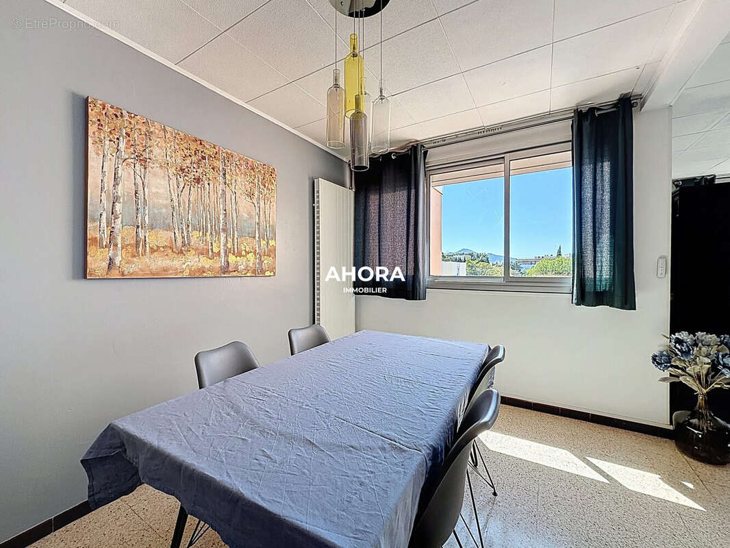 Appartement à MARSEILLE-9E