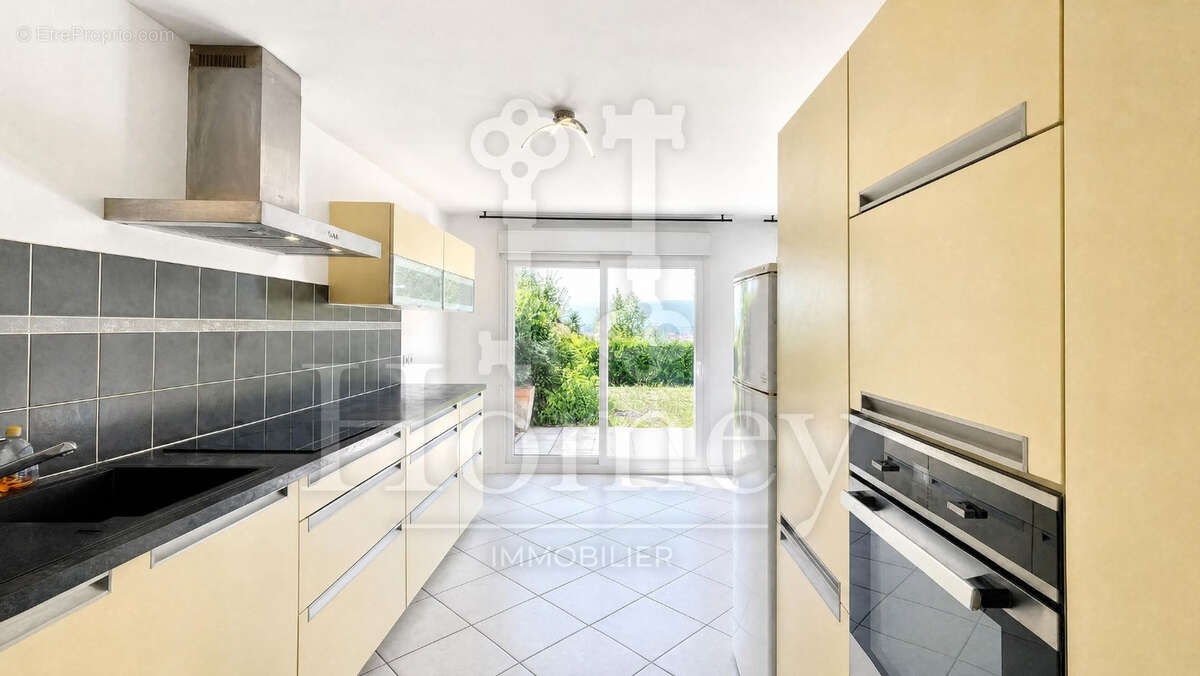 VÉTRAZ-MONTHOUX - Duplex d'Exception 122m2 - 60m2 d'Extérieurs (Terrasse & Jardin) - Colline de Vétraz - EXCLU - photo 6