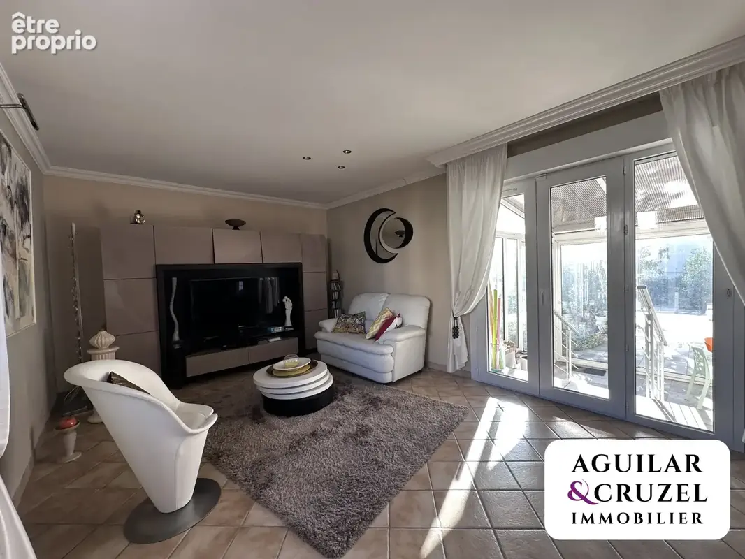 En exclusivité quartier de Gionne - photo 6