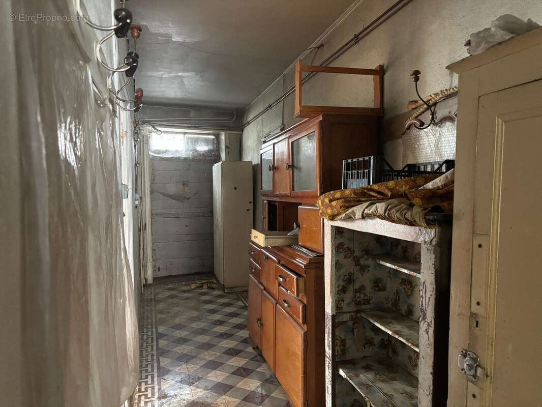 Maison à BAGE-LE-CHATEL