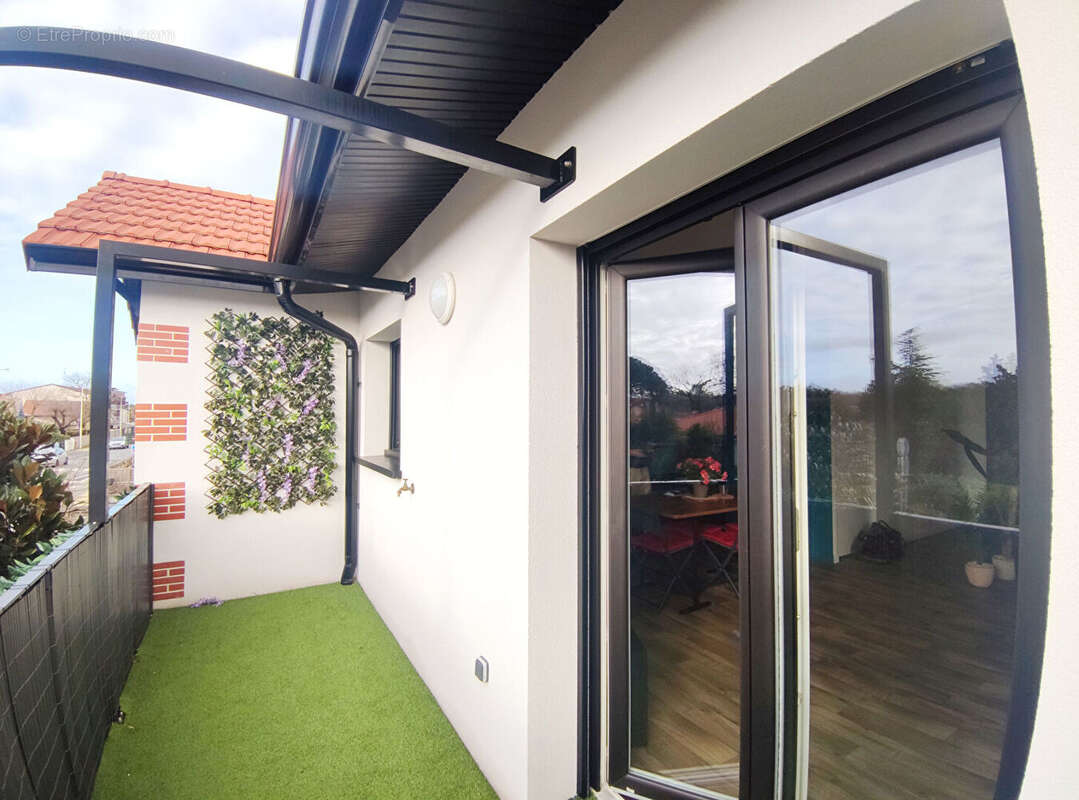 Appartement  T3  la Hume - 61.71 m2 - terrasse + 3 parkings - photo 11
