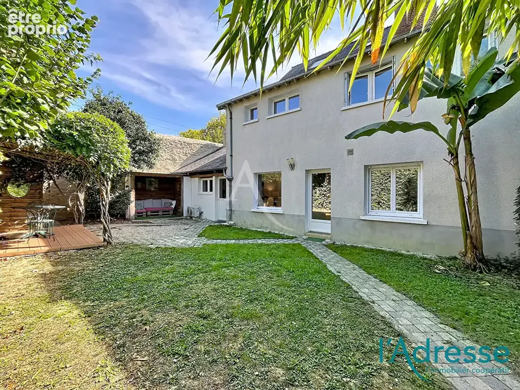 Photo Maison à Laval au prix de 369 500€