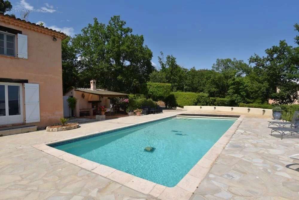 Maison à MONTAUROUX