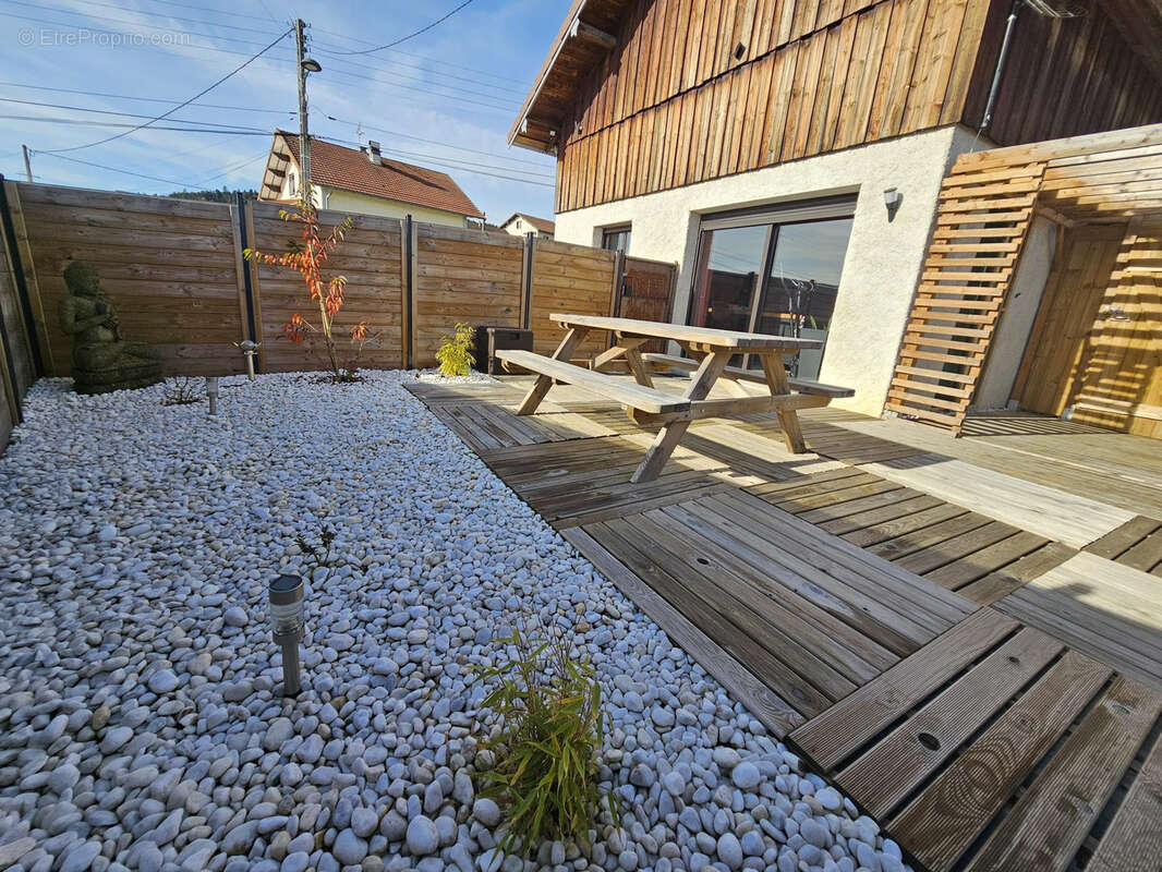 Maison à ORCHAMPS-VENNES