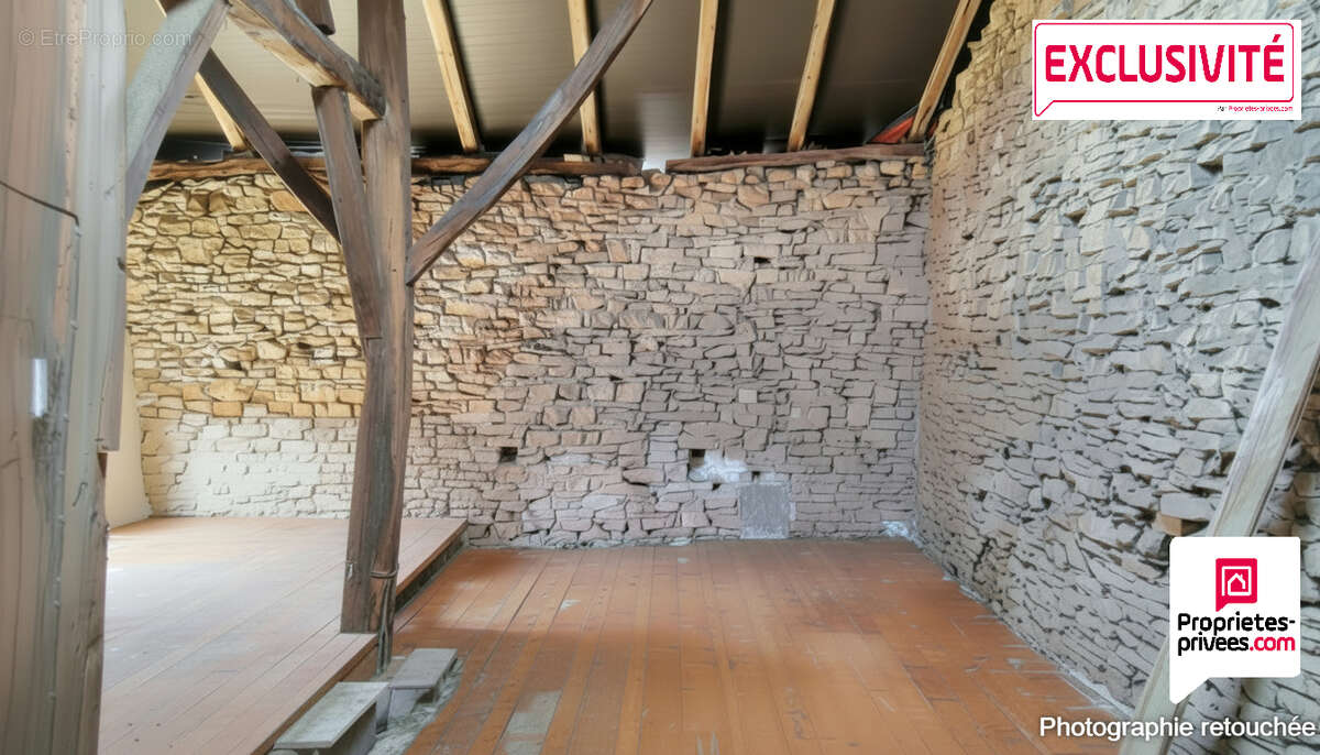 Maison à MONTECHEROUX