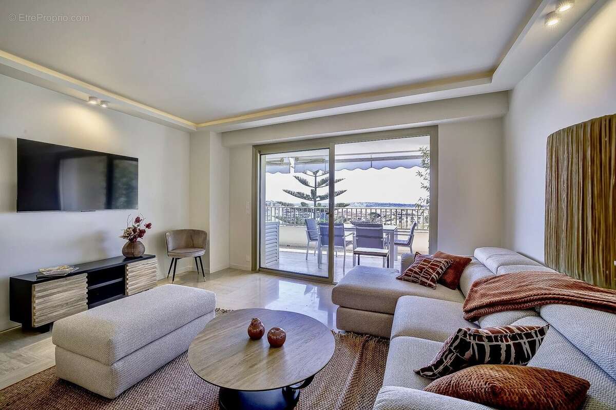 Cannes, Basse Californie - Appartement 4 pièces vue mer  111 m² - photo 37