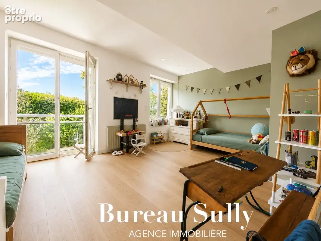 Exclusif : SAINT-DIDIER-AU-MONT D'OR - Centre : Superbe Maison Familiale de Charme (210m2 environ) baignée de - photo 10