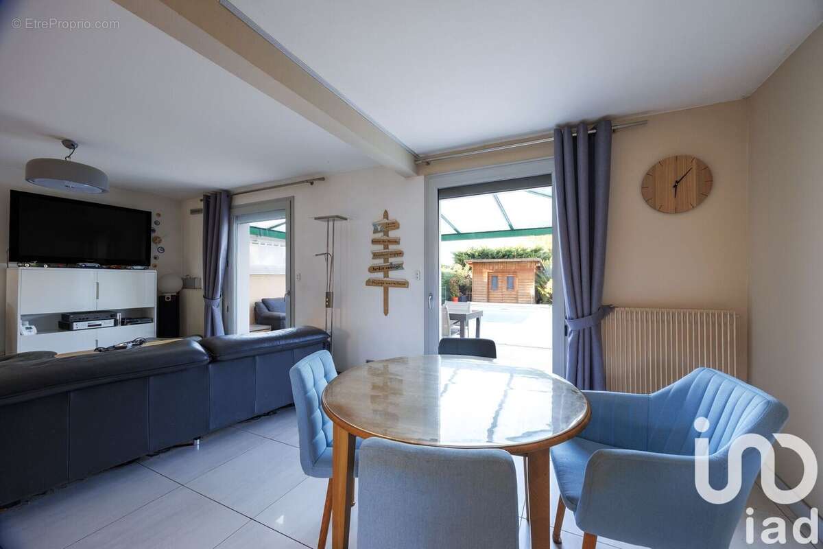 Photo 2 - Maison à MARCY-L'ETOILE