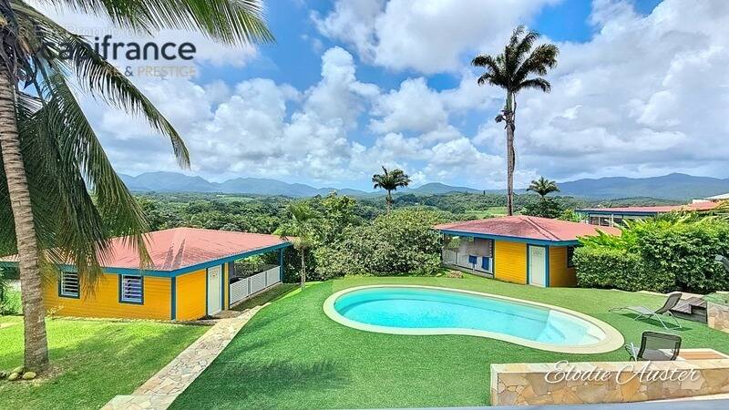 Maison à PETIT-BOURG