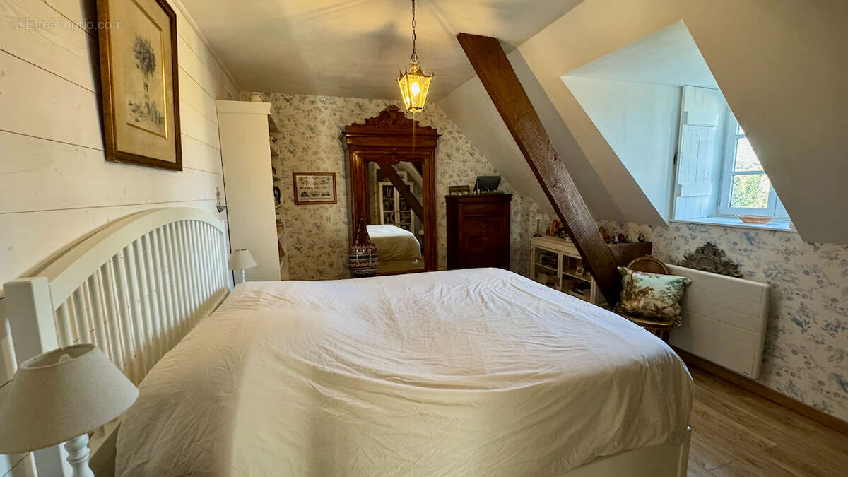 Maison à PLOUBEZRE