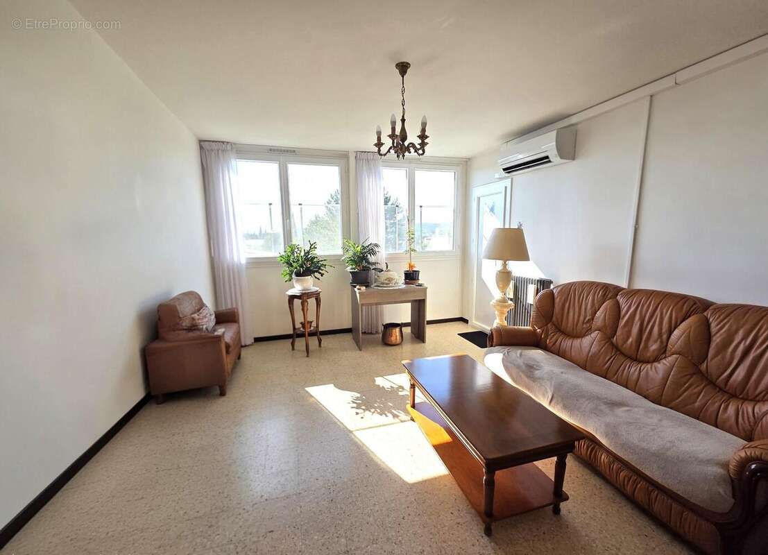 Photo 2 - Appartement à PERTUIS