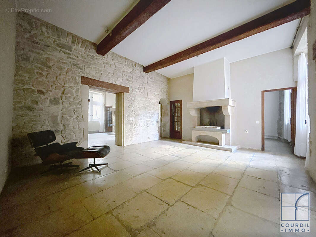 Appartement à NIMES