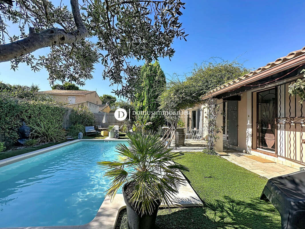 Maison 132 m² à Morieres-Les-Avignon  - photo 2