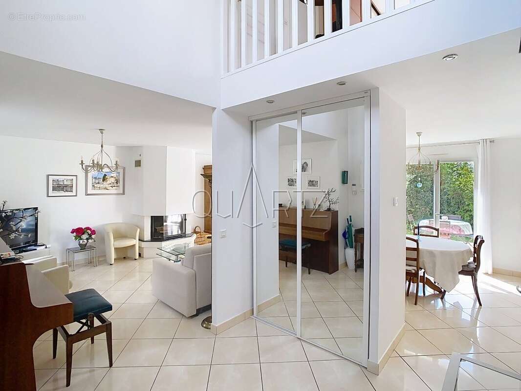 Maison à LE CHESNAY