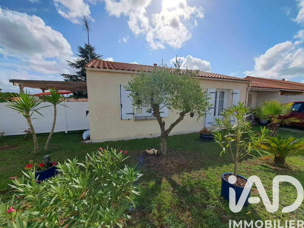 Photo 1 - Maison à LE POIRE-SUR-VIE