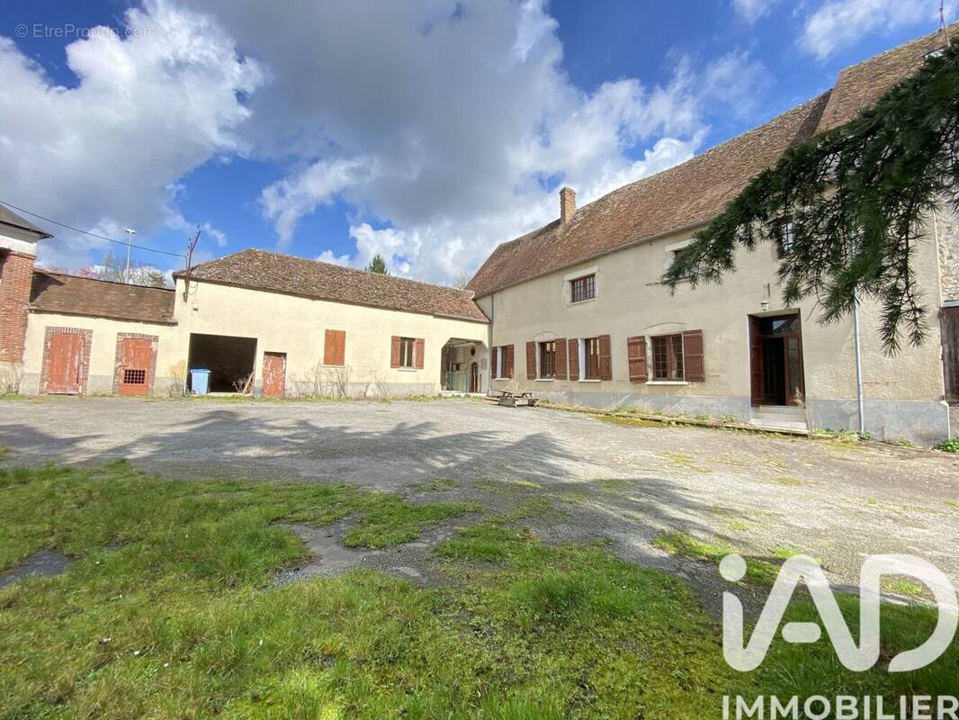 Photo 1 - Maison à GALLARDON