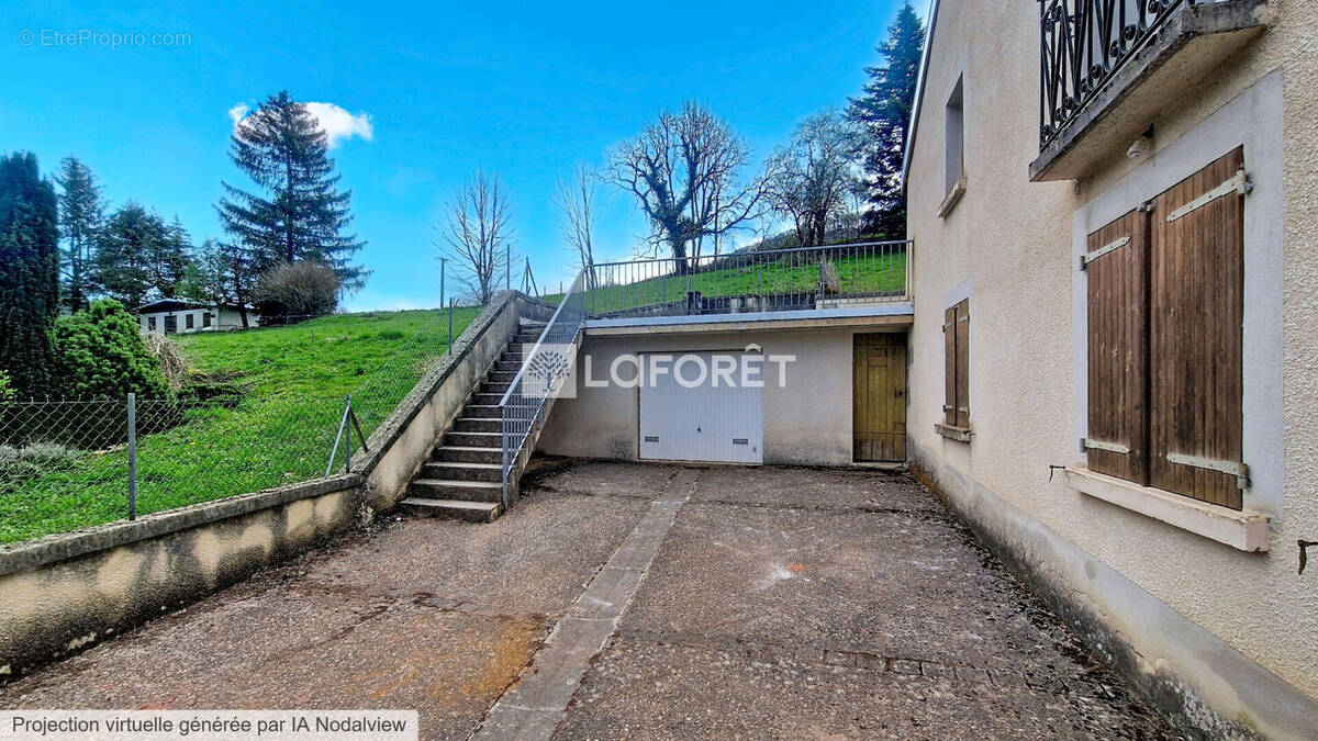 Maison à LA CHAPELLE-SUR-FURIEUSE