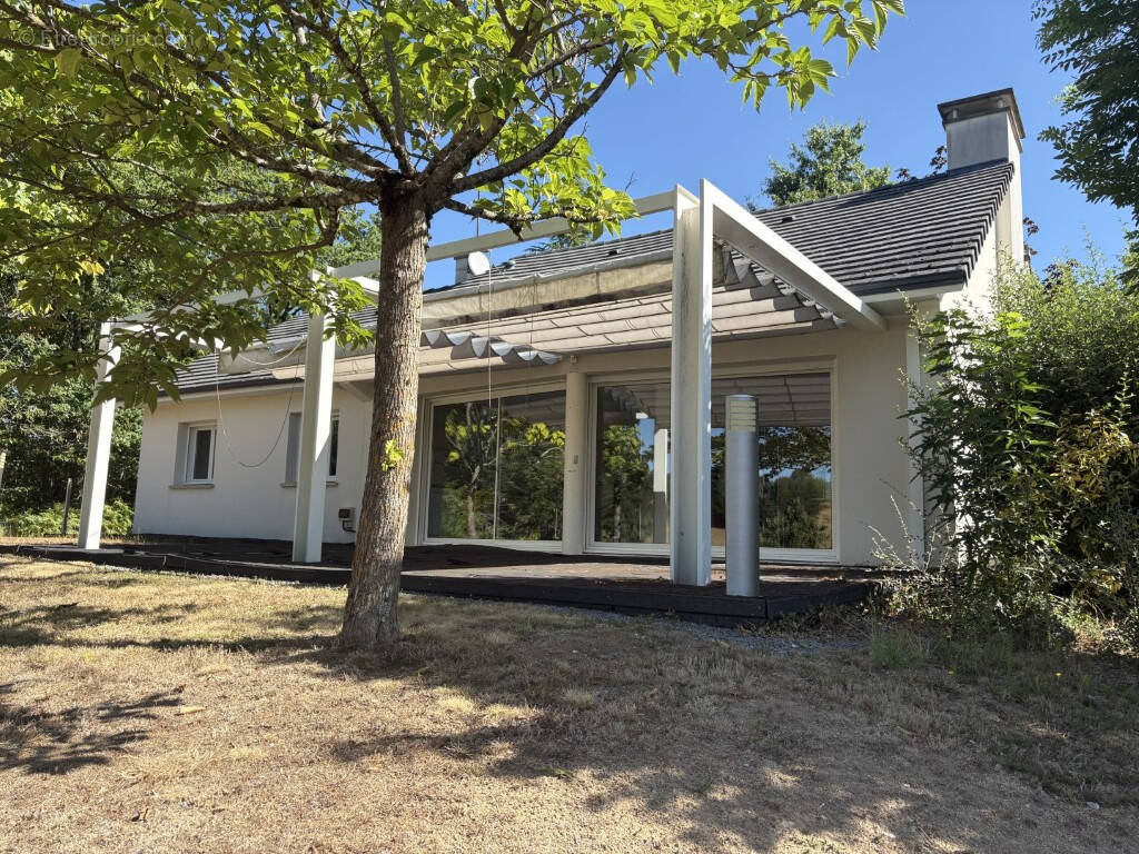 Maison à ESTIVAUX