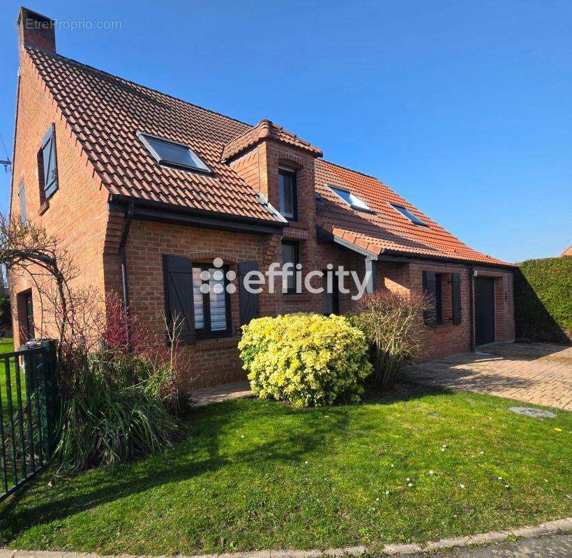 Maison à GONDECOURT