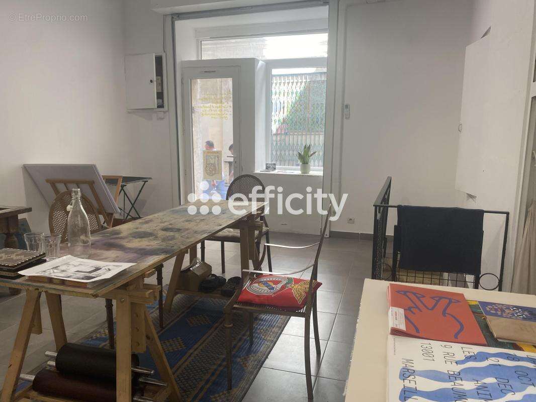 Commerce à MARSEILLE-1E