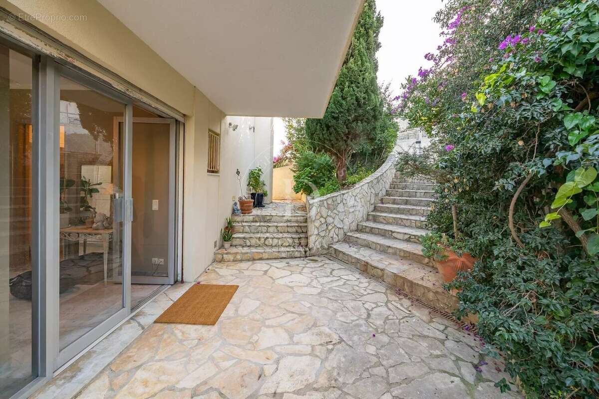 Appartement à VILLEFRANCHE-SUR-MER