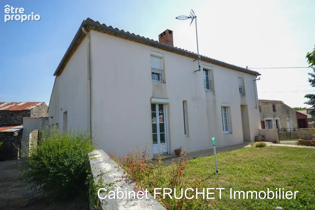 Maison à MOUCHAMPS