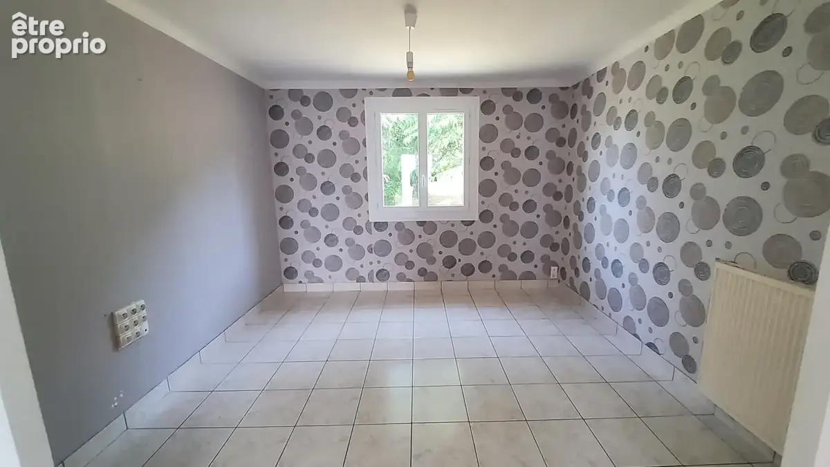 A VENDRE - Maison sur sous-sol 70m2 - 4 pièces - 2 chambres - Terrain 970m2 - Saint-Nicolas-de-Redon - photo 3