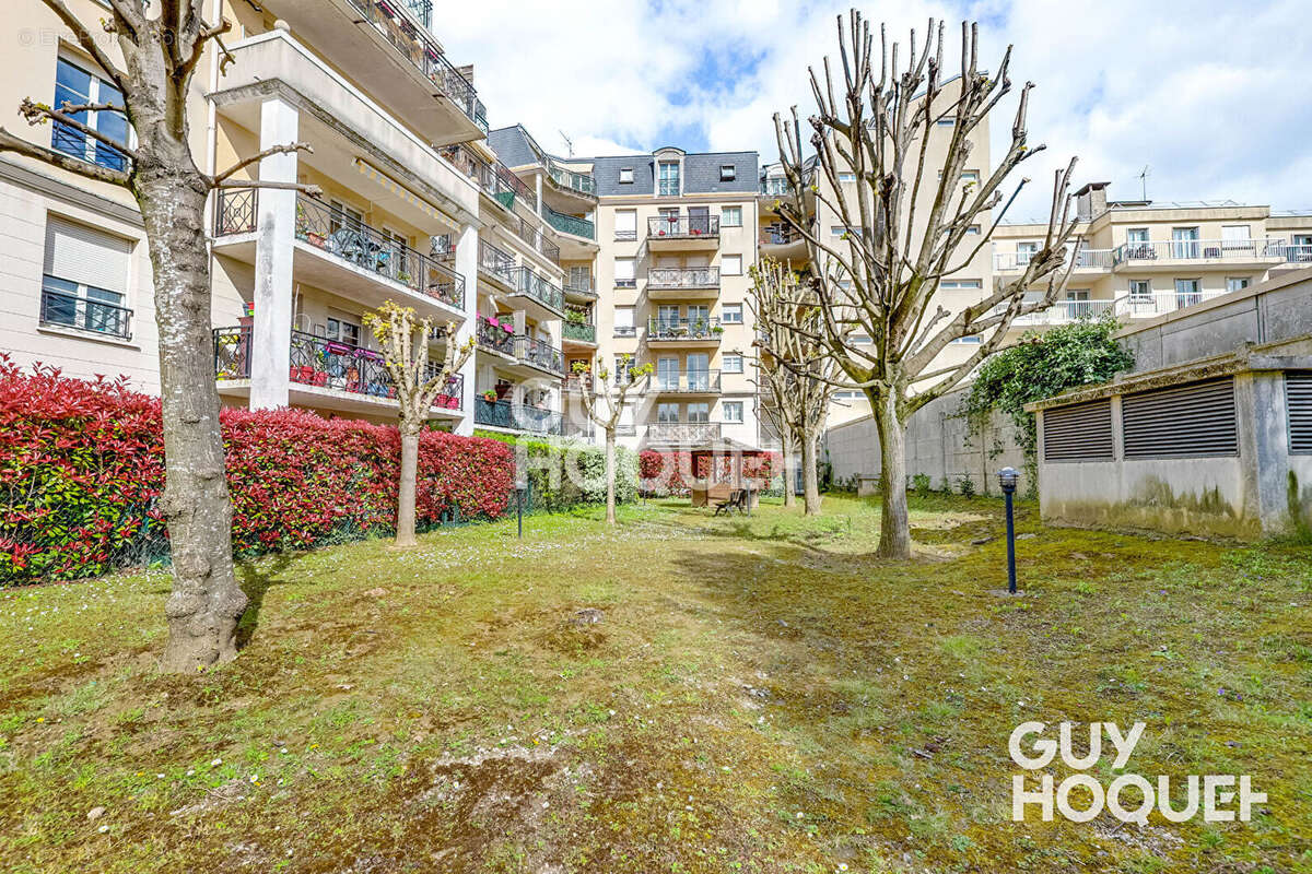 Appartement à ROSNY-SOUS-BOIS