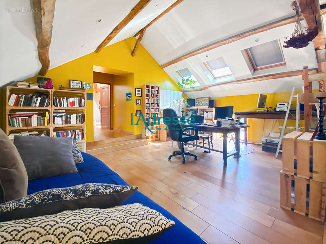 Maison à OINVILLE-SUR-MONTCIENT