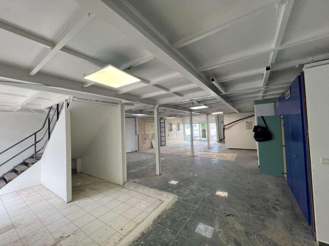 Commerce à BAIE-MAHAULT