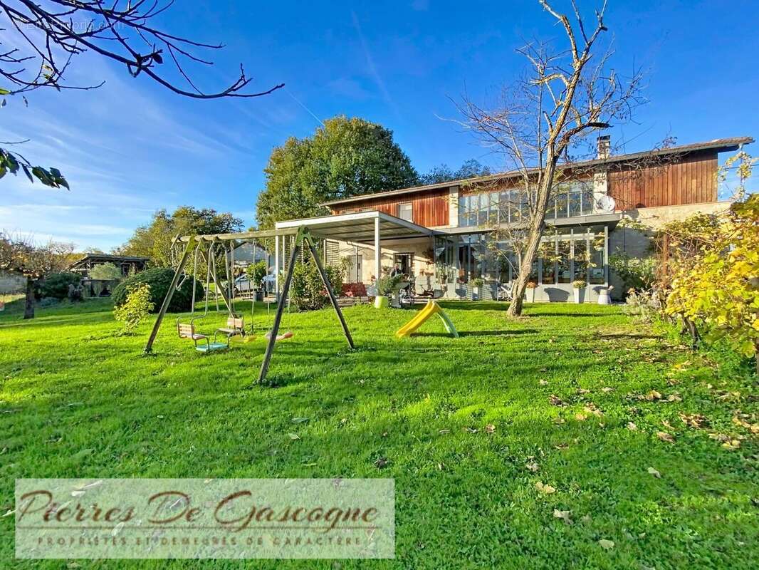 Maison rénovée - Maison à FLEURANCE