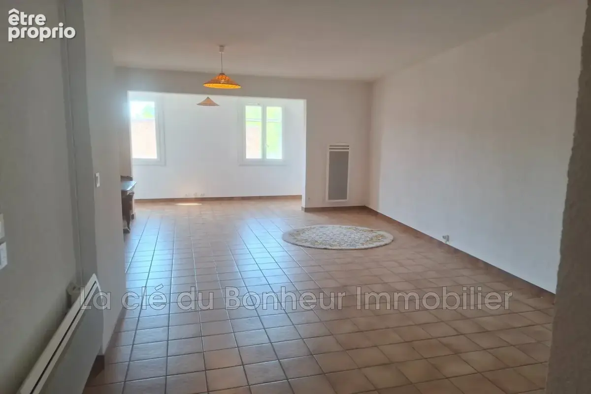 Appartement 56 m² à Sainte-Croix-Du-Verdon  - photo 2