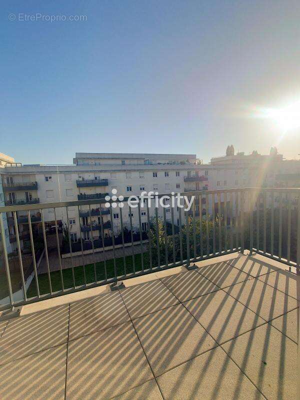 Appartement à LYON-7E