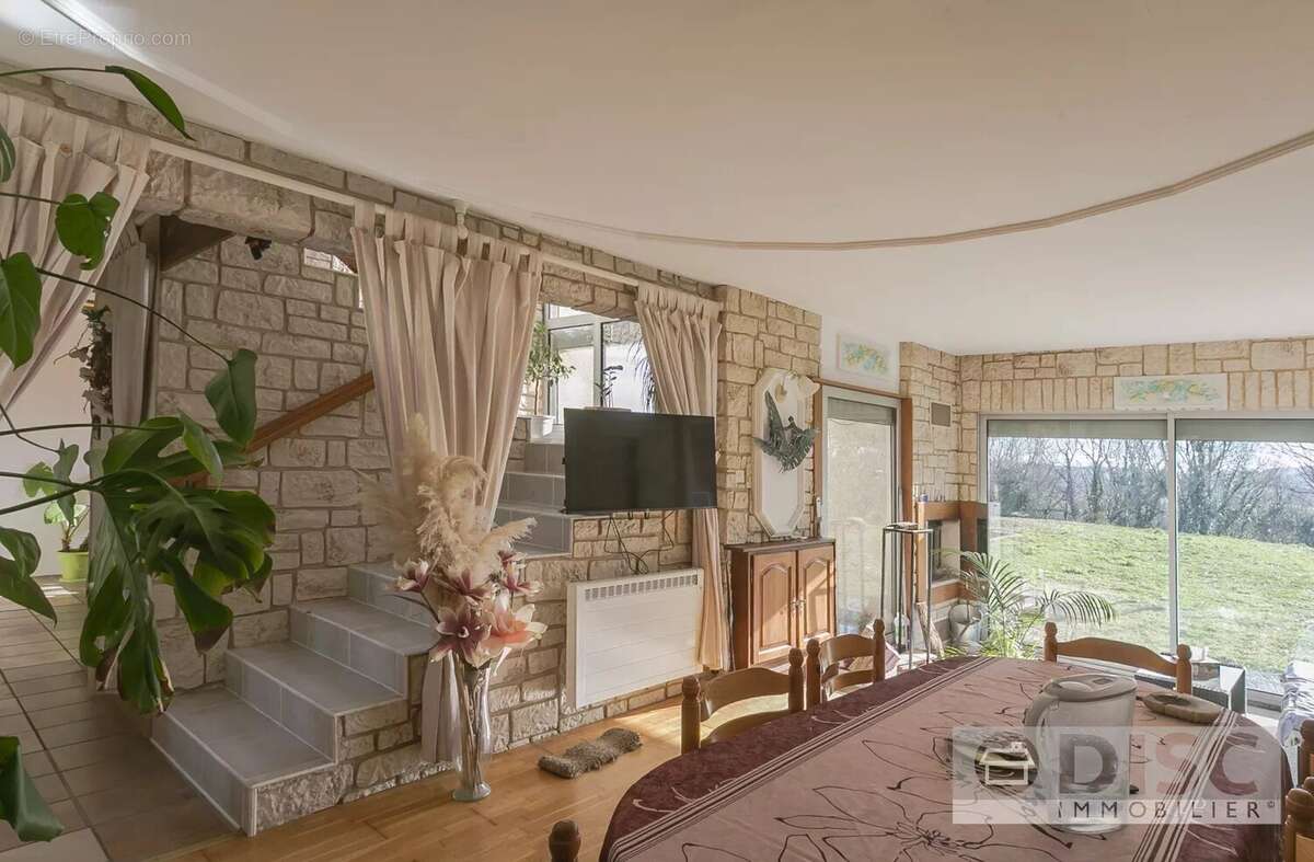 Maison à SAINT-ANDRE-DE-NAJAC