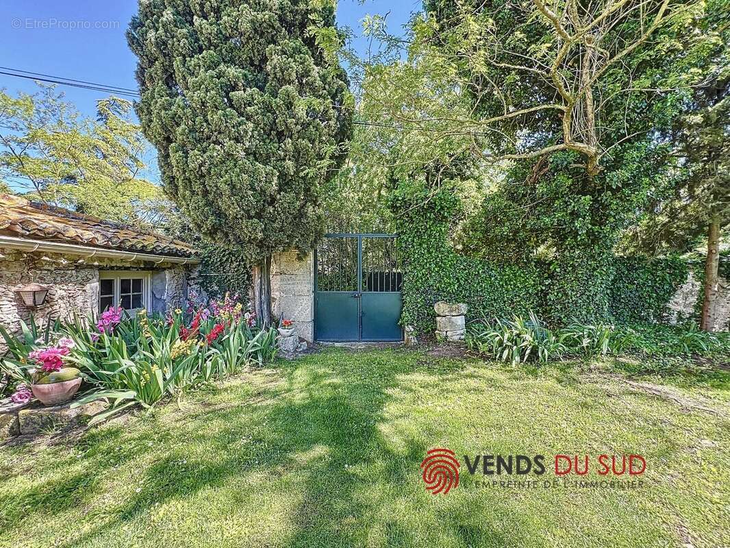 Maison à COLOMBIERS