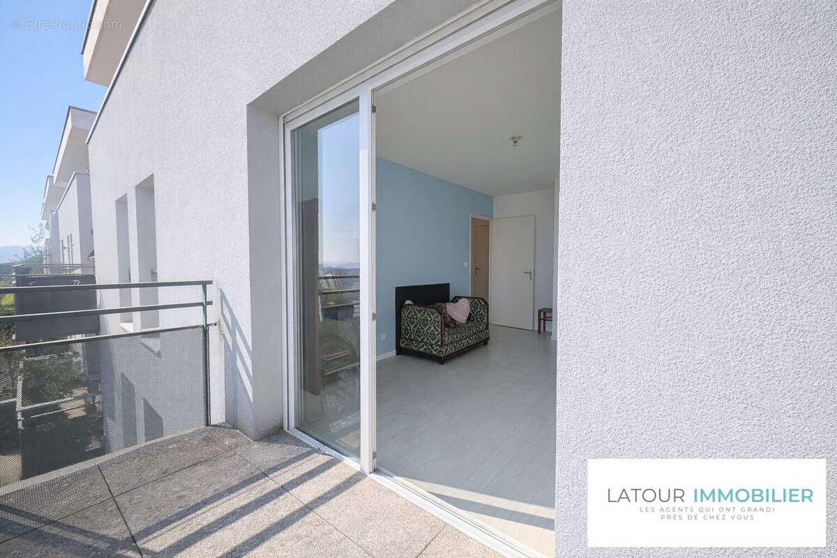 Appartement à L'ISLE-D'ABEAU