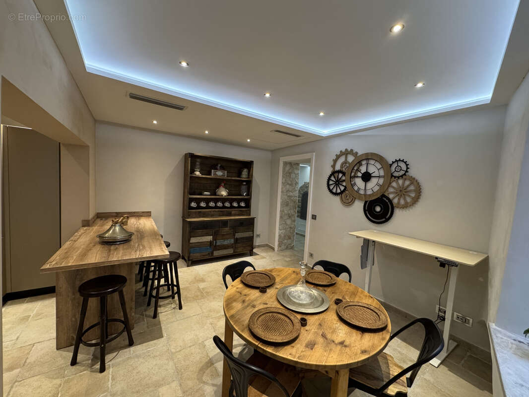 Appartement à LA TURBIE