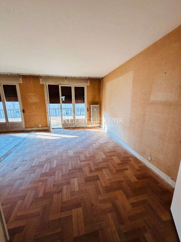 Appartement à LYON-6E