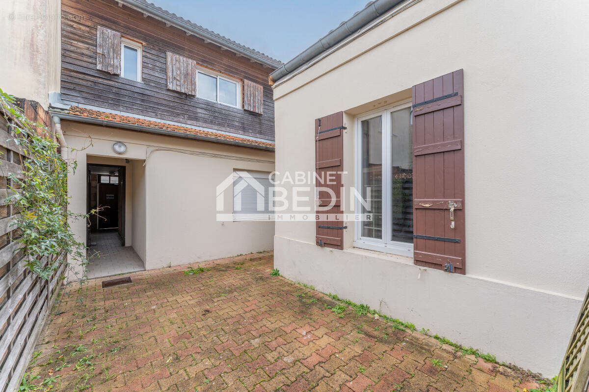 Appartement à BORDEAUX