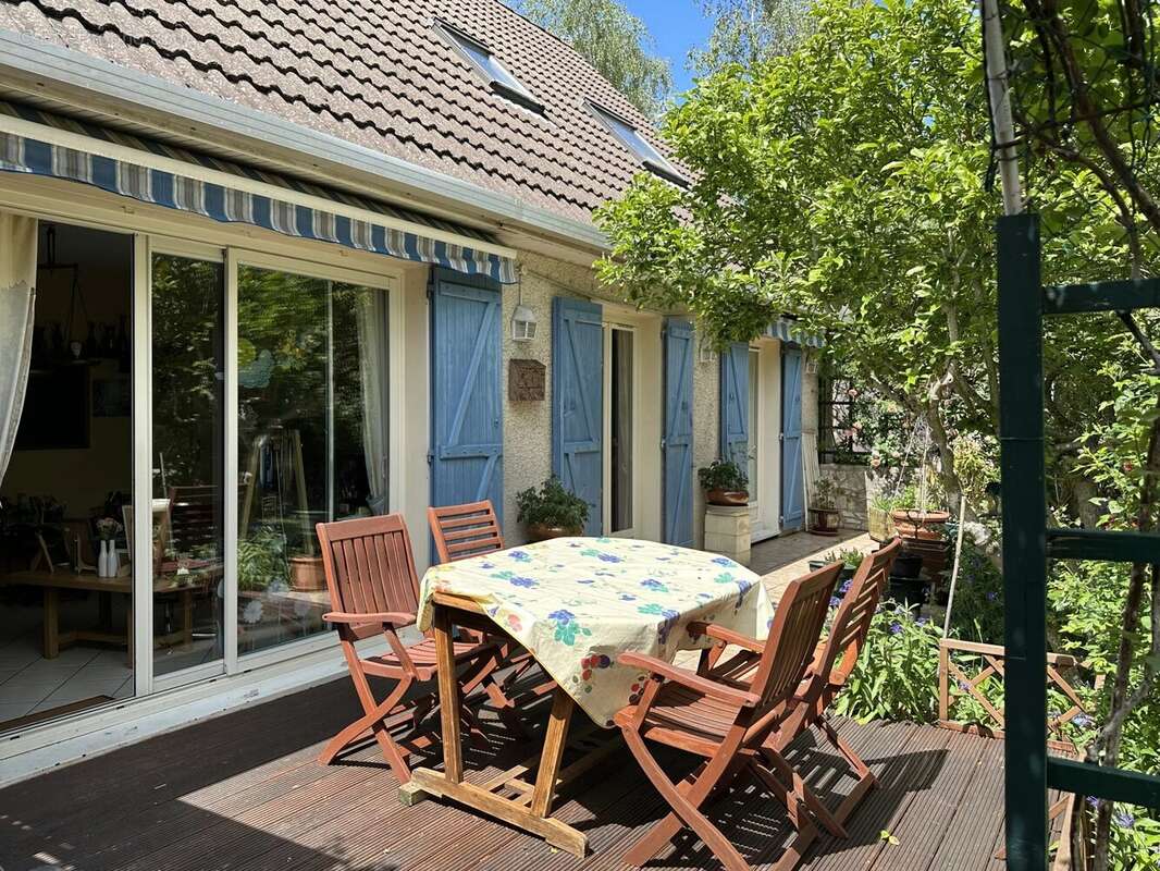 Maison à CHAMPHOL