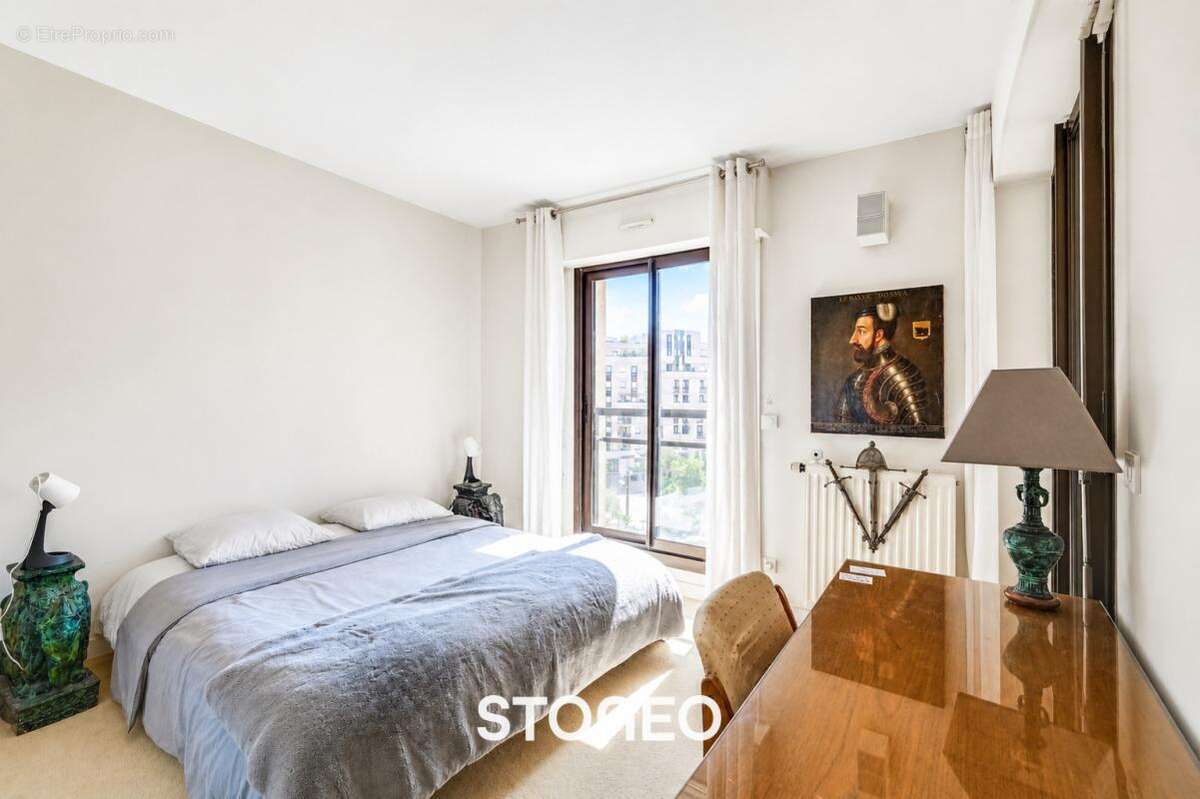Appartement à LEVALLOIS-PERRET