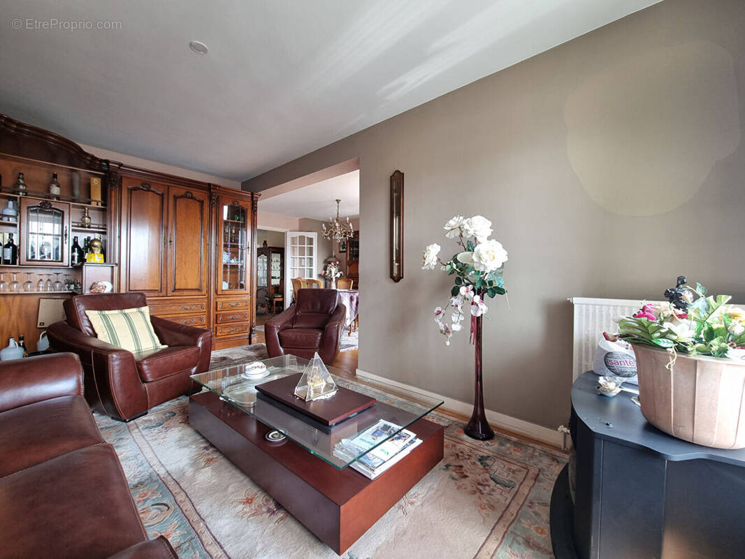 Appartement à FONTENAY-SOUS-BOIS