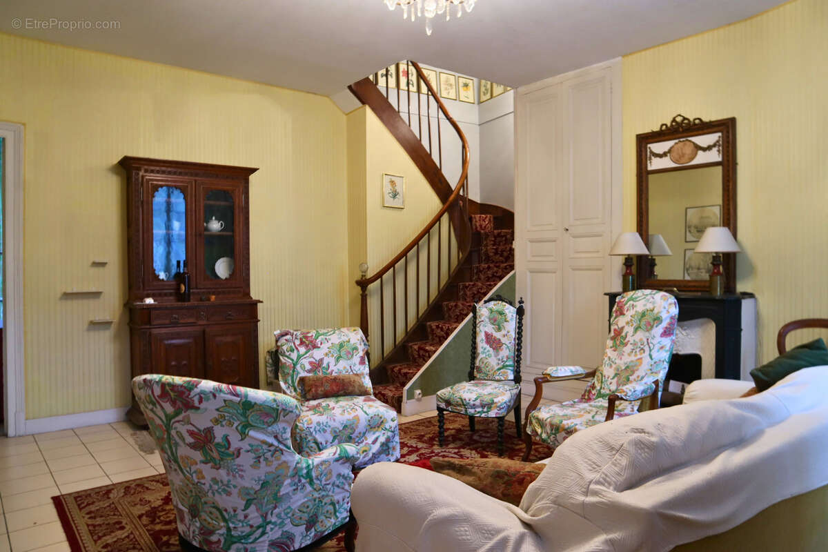 Maison à COGNAC