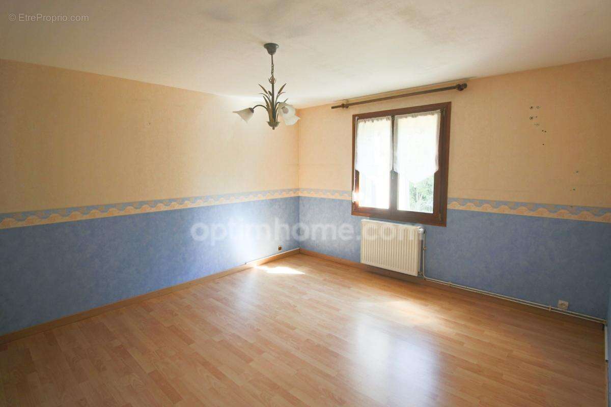 Cousinerie - Maison de 128 m² - 4 chambres - 1 bureau Proche des lacs - photo 8